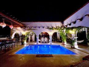 Villa Luz - Cerritos Beachside Home